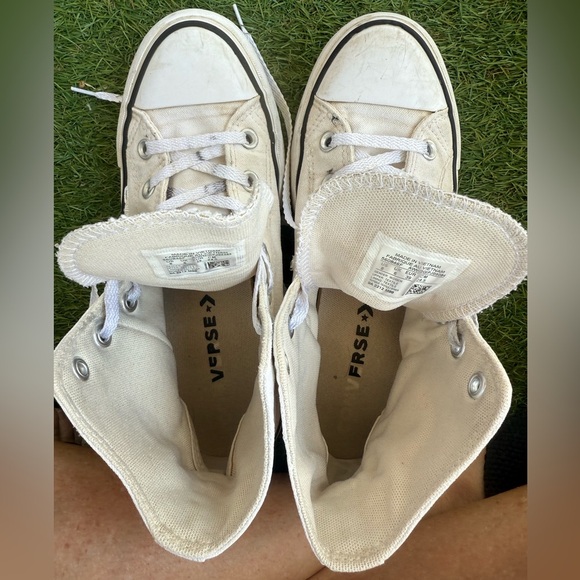 Converse Chuck Taylor Platform White High Top Sneakers | Women’s 8 / Men’s 6 - Picture 4 of 10